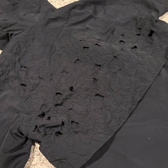 lululemon Enchanted Forest Rain Jacket Sz 4. - Picture 3 of 3